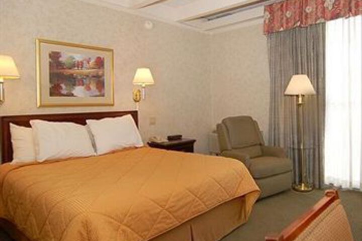 Room 15 of 38