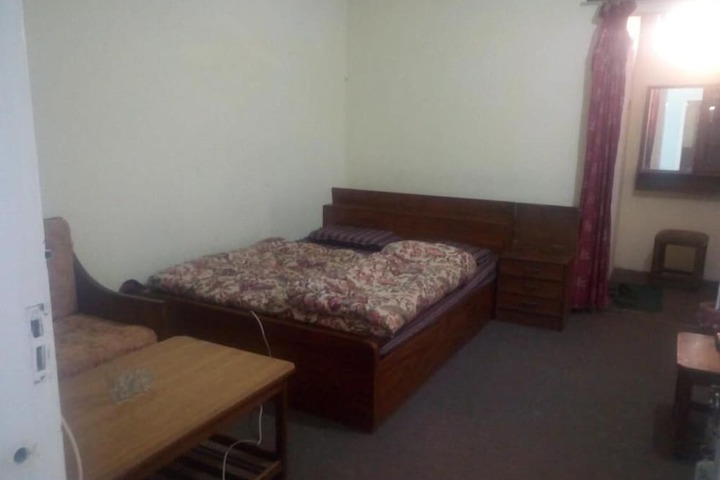 Room 2 of 23