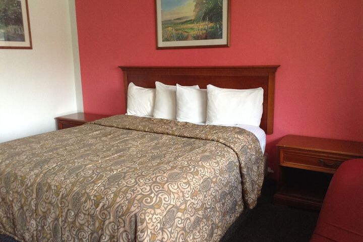 Room 3 of 26