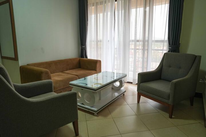 Room 10 of 13