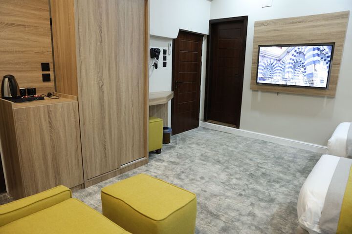 Room 11 of 64