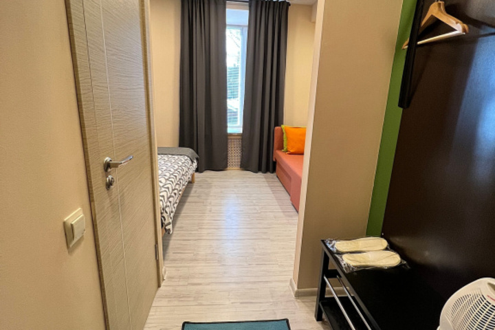 Room 13 of 17