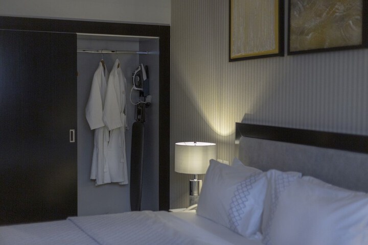 Room 13 of 46