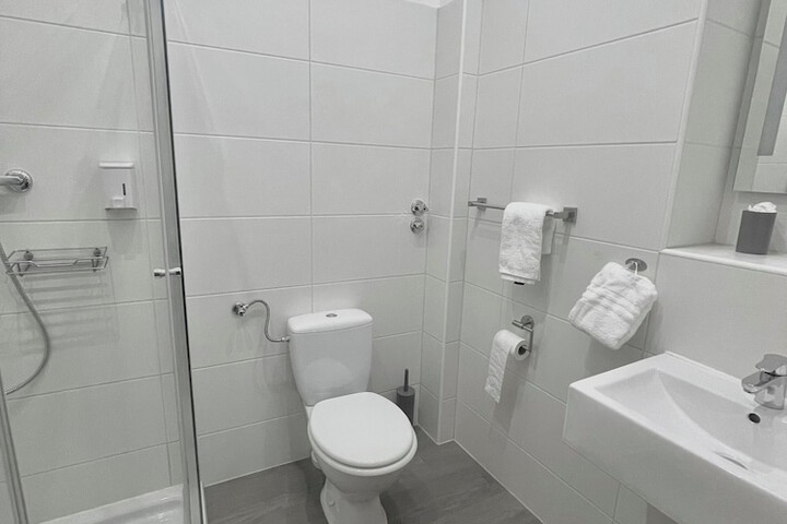 Room 37 of 169