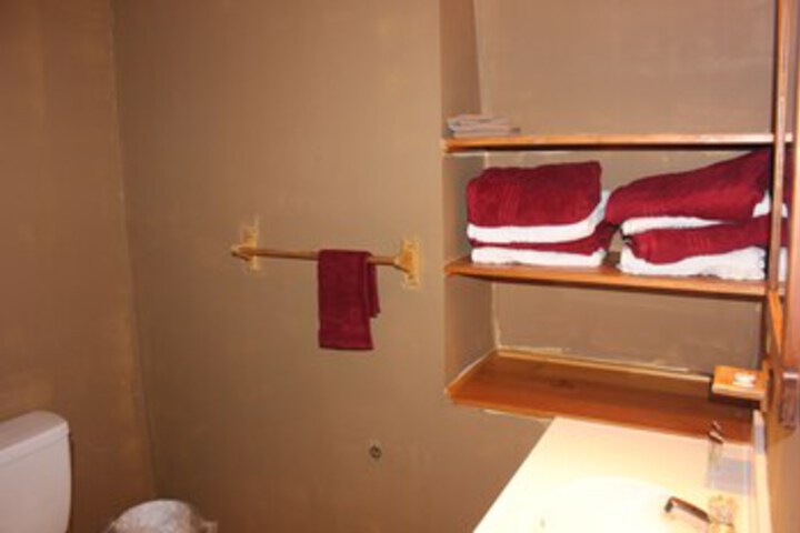 Room 18 of 140