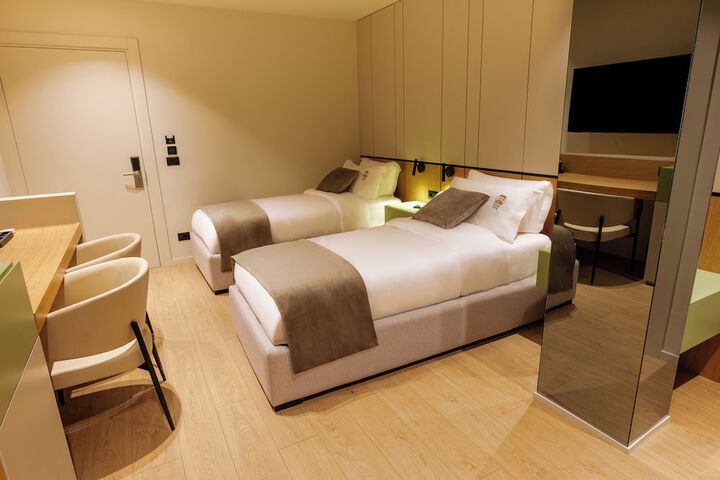Room 30 of 73