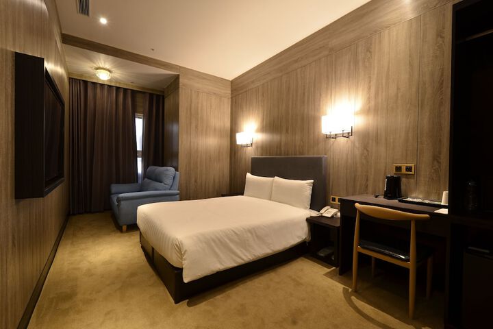 Room 35 of 89