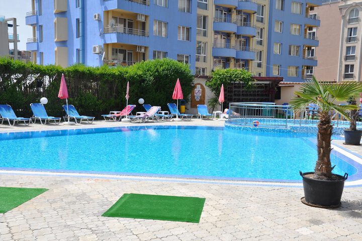 Pool Hotel