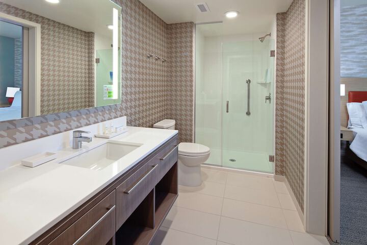 Bathroom shower