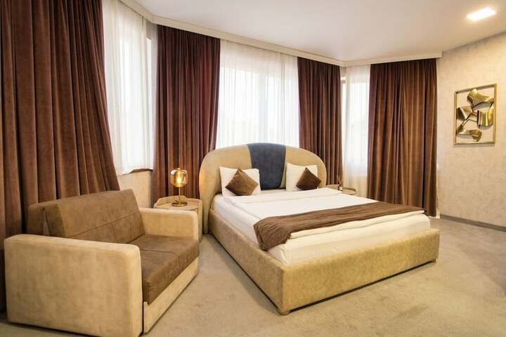 Room 36 of 75