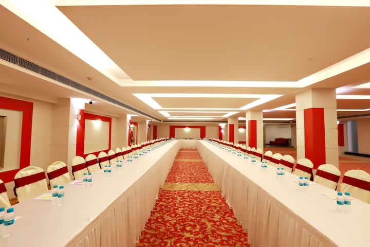 Ballroom/Hall 63 of 67