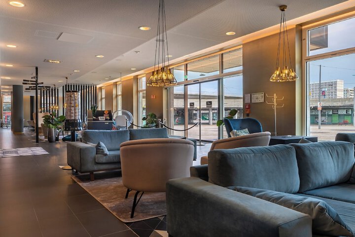 Hotel 43 of 50