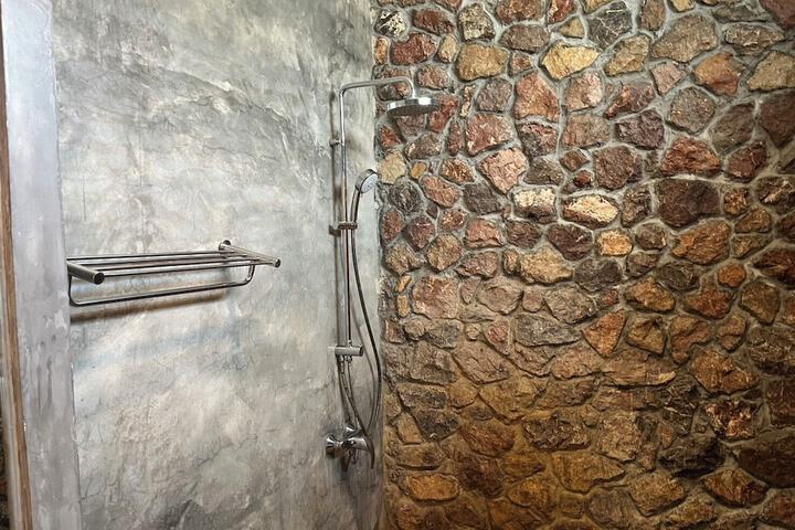 Room 70 of 112