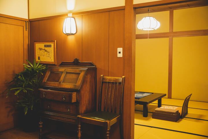 Room 22 of 127
