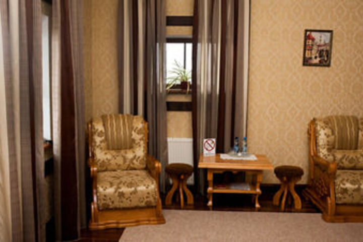 Room 21 of 35