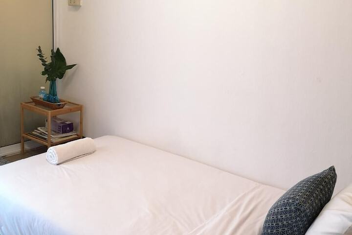 Room 15 of 43