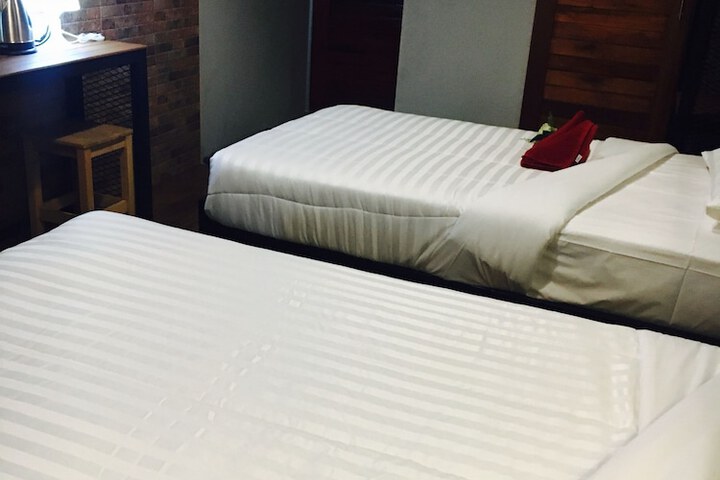 Room 20 of 37