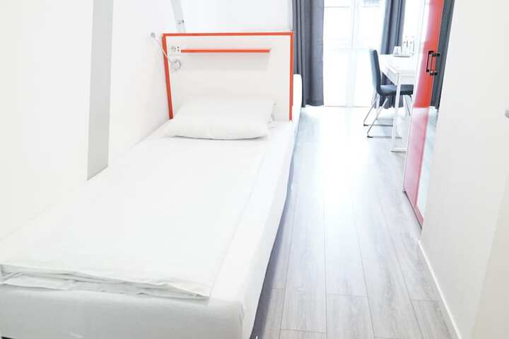 Room 18 of 57