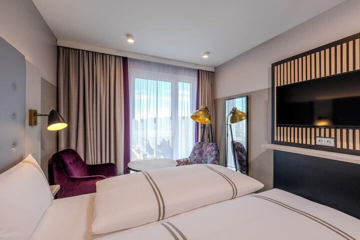 Room 31 of 62