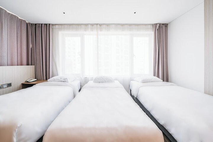 Room 47 of 84