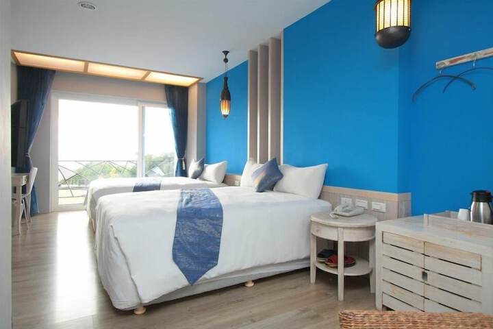 Room 9 of 26