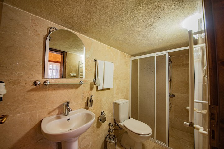 Room 40 of 46