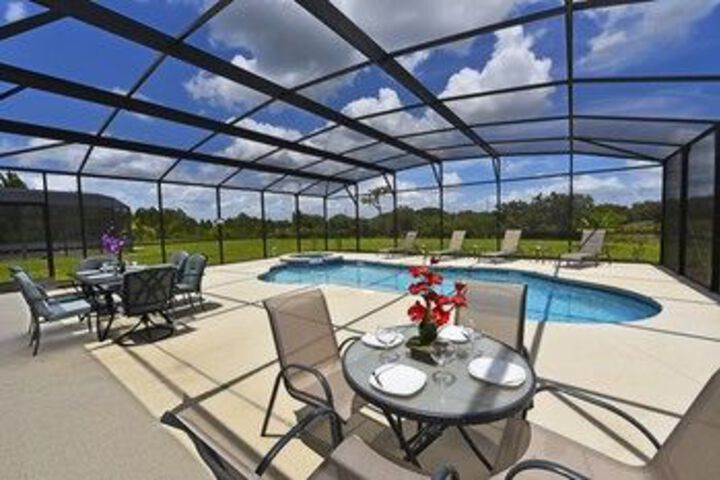 Pool 21 of 29