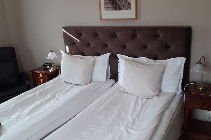 Room 16 of 56