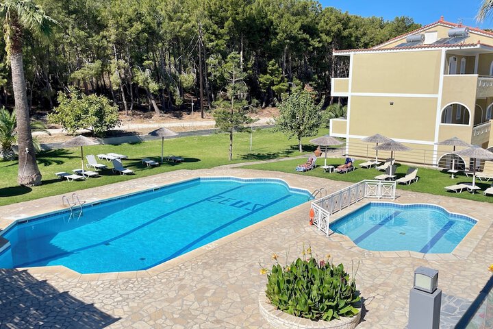 Pool Hotel