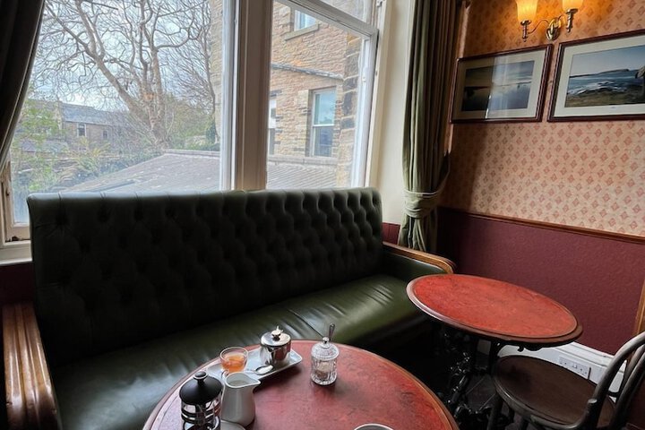 Lounge 114 of 132