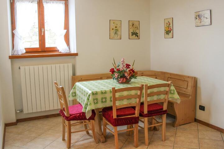 Room 7 of 19