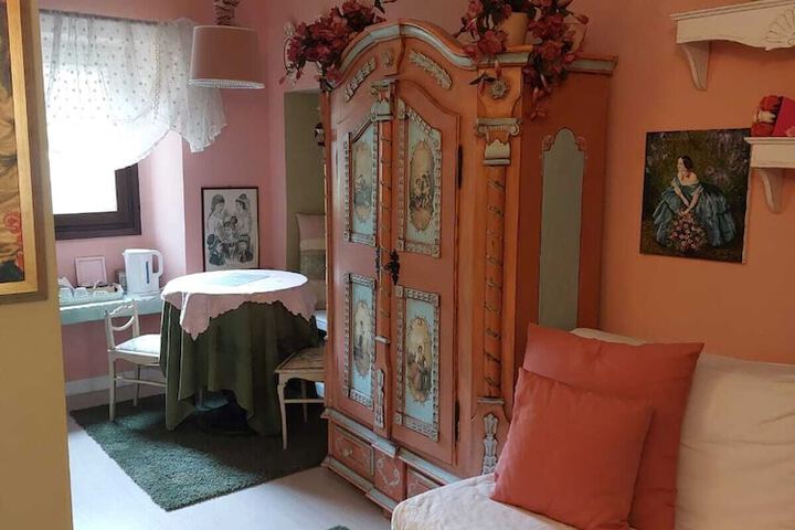 Room 16 of 29