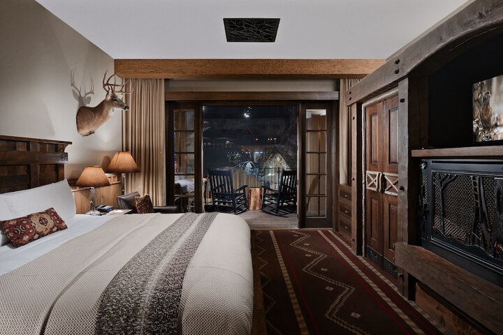 Room 6 of 67