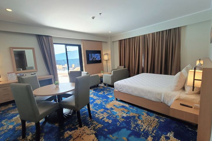 Room 25 of 92
