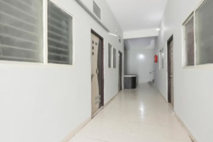 OYO 47684 Vaishnav Vatika