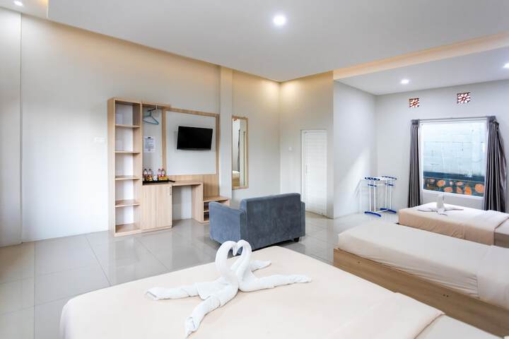 Room 43 of 78
