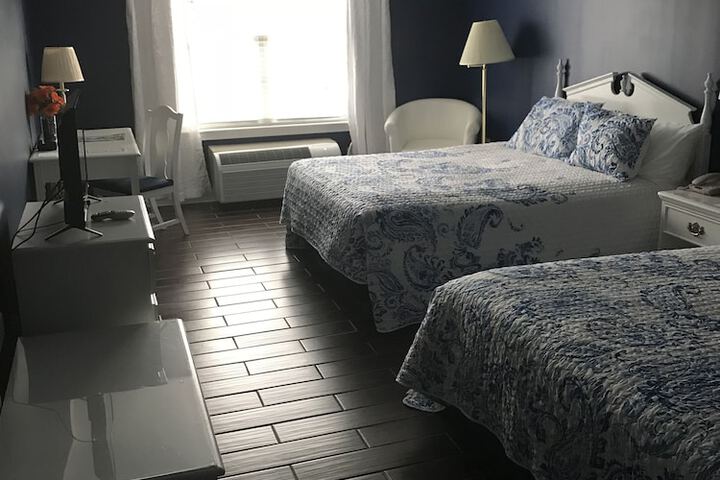 Room 7 of 42