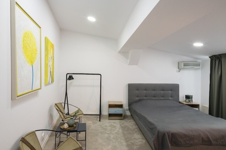 Room 30 of 60