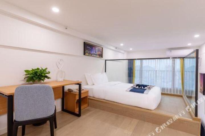 Aust Hotel Apartment (Gongbei Port Lovers Road)