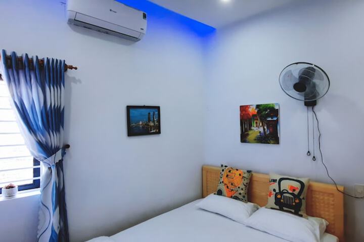Room 16 of 73