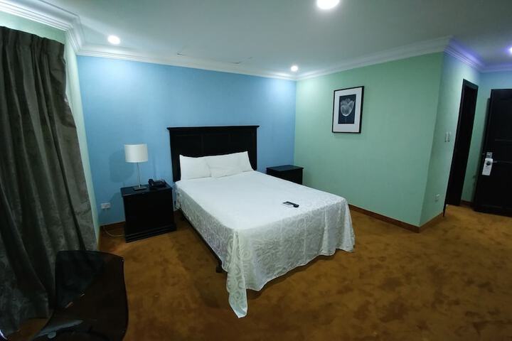 Room 20 of 36