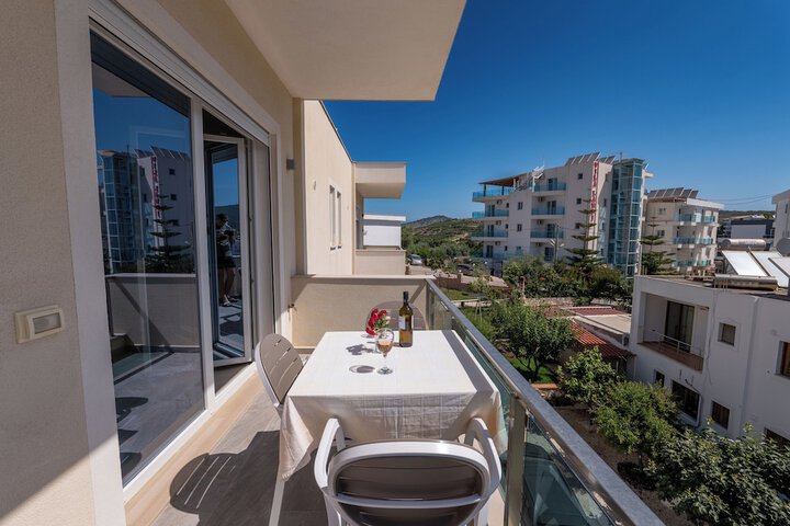 Terrace/Patio 79 of 156