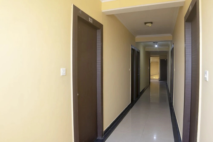 Room 9 of 10
