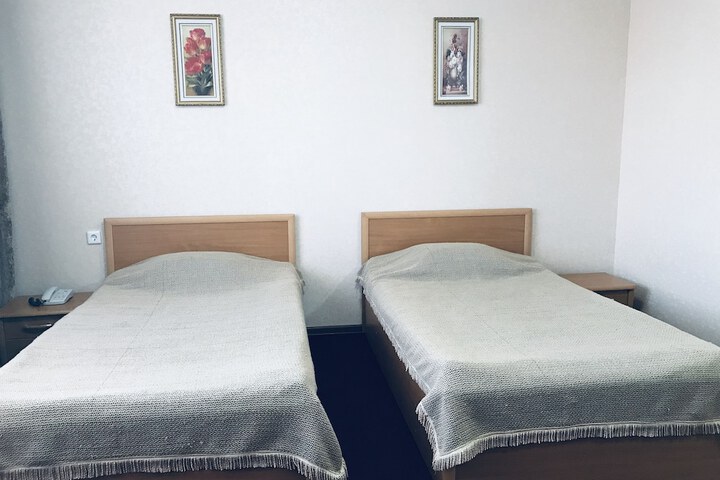 Room 9 of 47