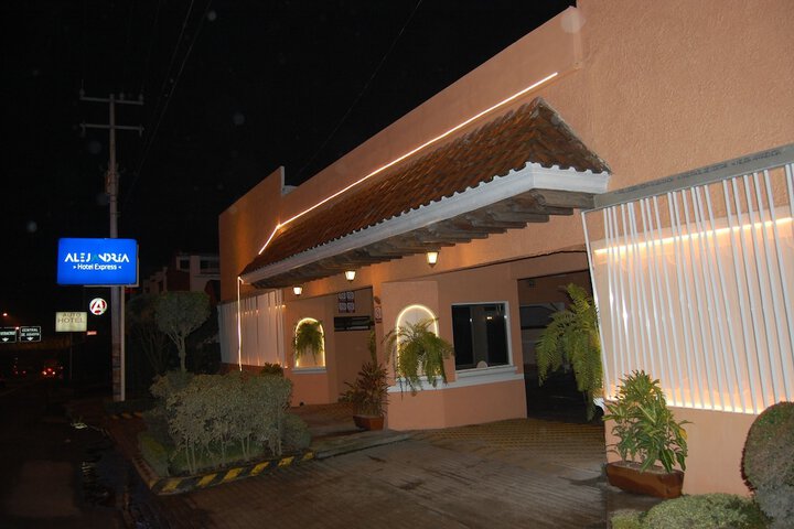 Hotel 53 of 63