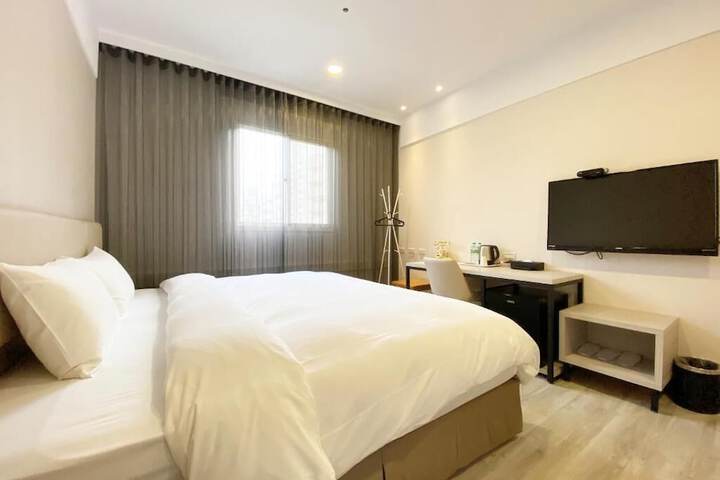 Room 15 of 41