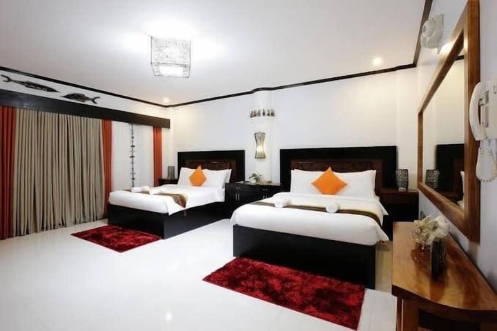 Room 18 of 42