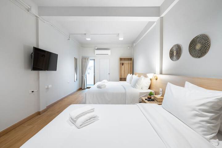 Room 7 of 35