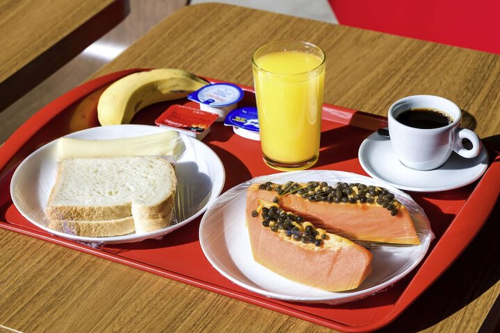 Breakfast/Coffee Service 21 of 33
