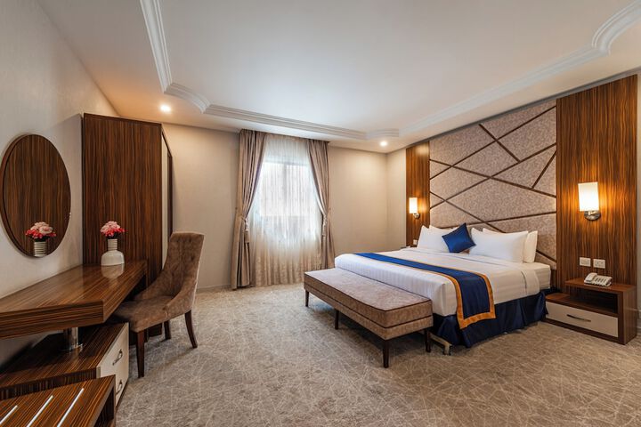 Room 9 of 23
